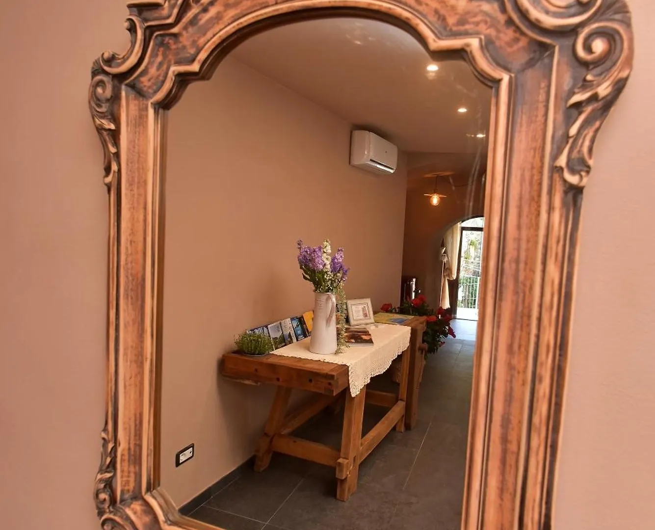 Casa Vacanze Tra I Monti E San Martino Biassa Semesterbostad