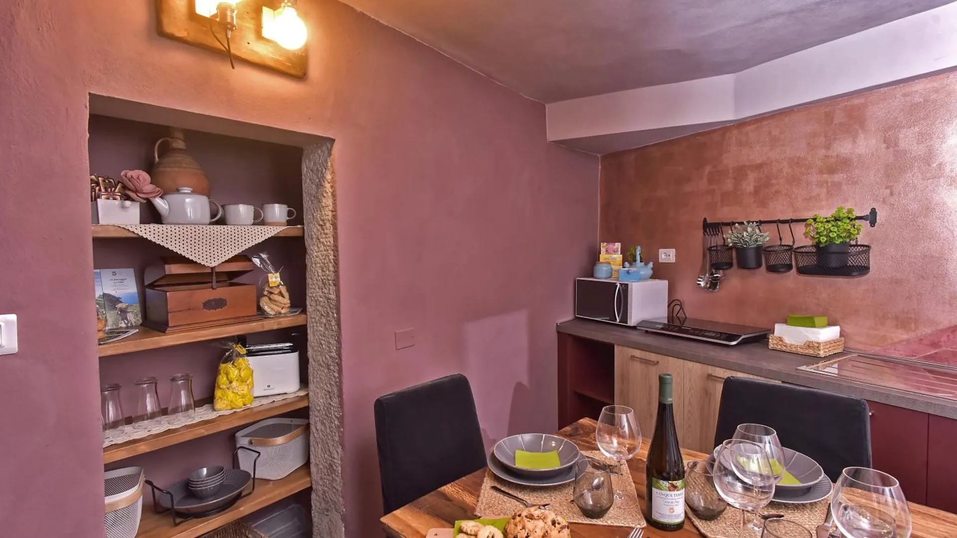 Semesterbostad Casa Vacanze Tra I Monti E San Martino Biassa
